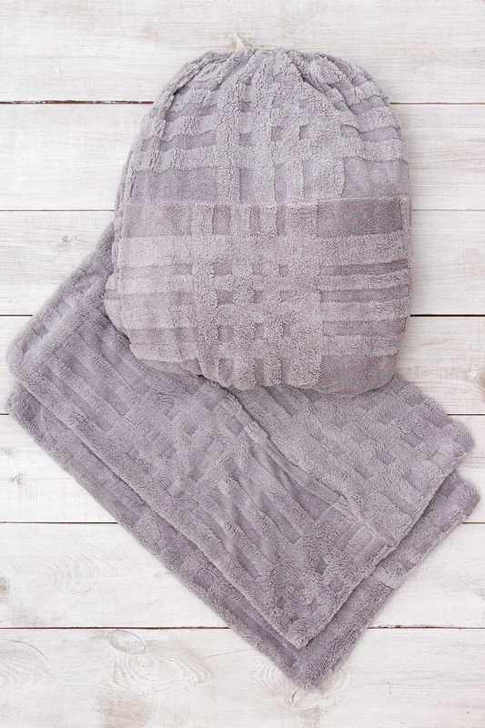 Простирадло на резинці + 2 наволочки